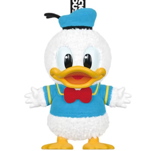 Disney Mickey Family Cute Together Confirmed Donald Duck ❤️NEW🩷 - Picture 1 of 4
